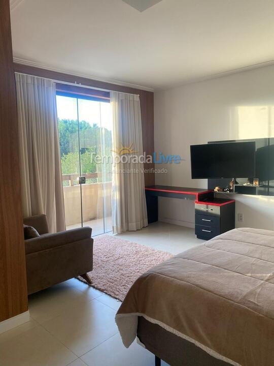 Casa para aluguel de temporada em Mata de São João (Praia do Forte)