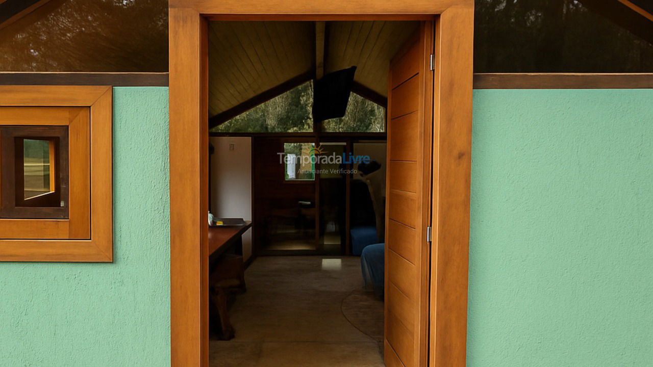 Casa para aluguel de temporada em Itapecerica da Serra (Potuverá)