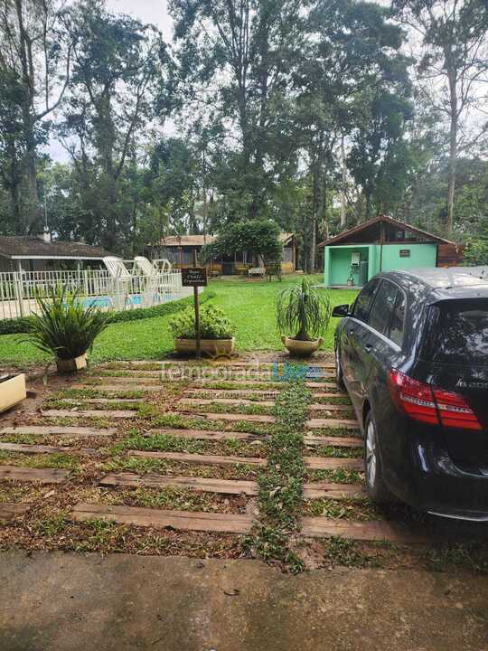 Casa para aluguel de temporada em Itapecerica da Serra (Potuverá)