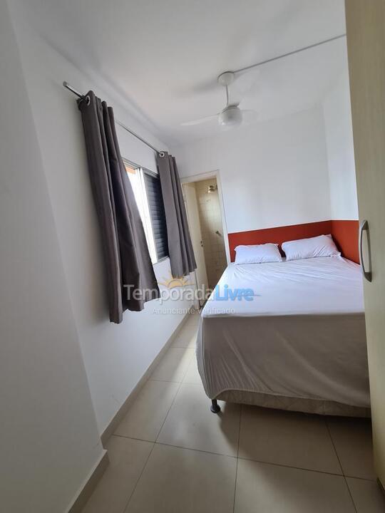 Apartamento para aluguel de temporada em Guarujá (Enseada)