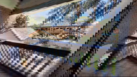 Apartamento en Playa Toninhas, Condominio Riviera Azul