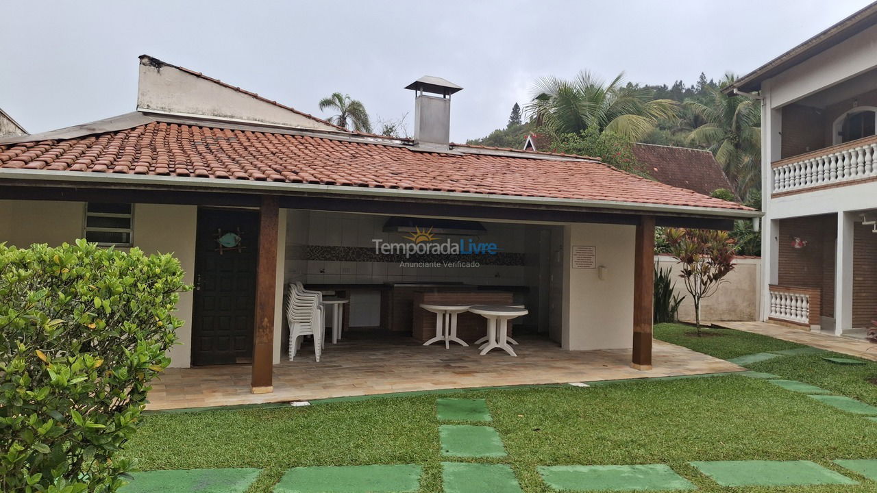 Casa para alquiler de vacaciones em Ubatuba (Praia das Toninhas)
