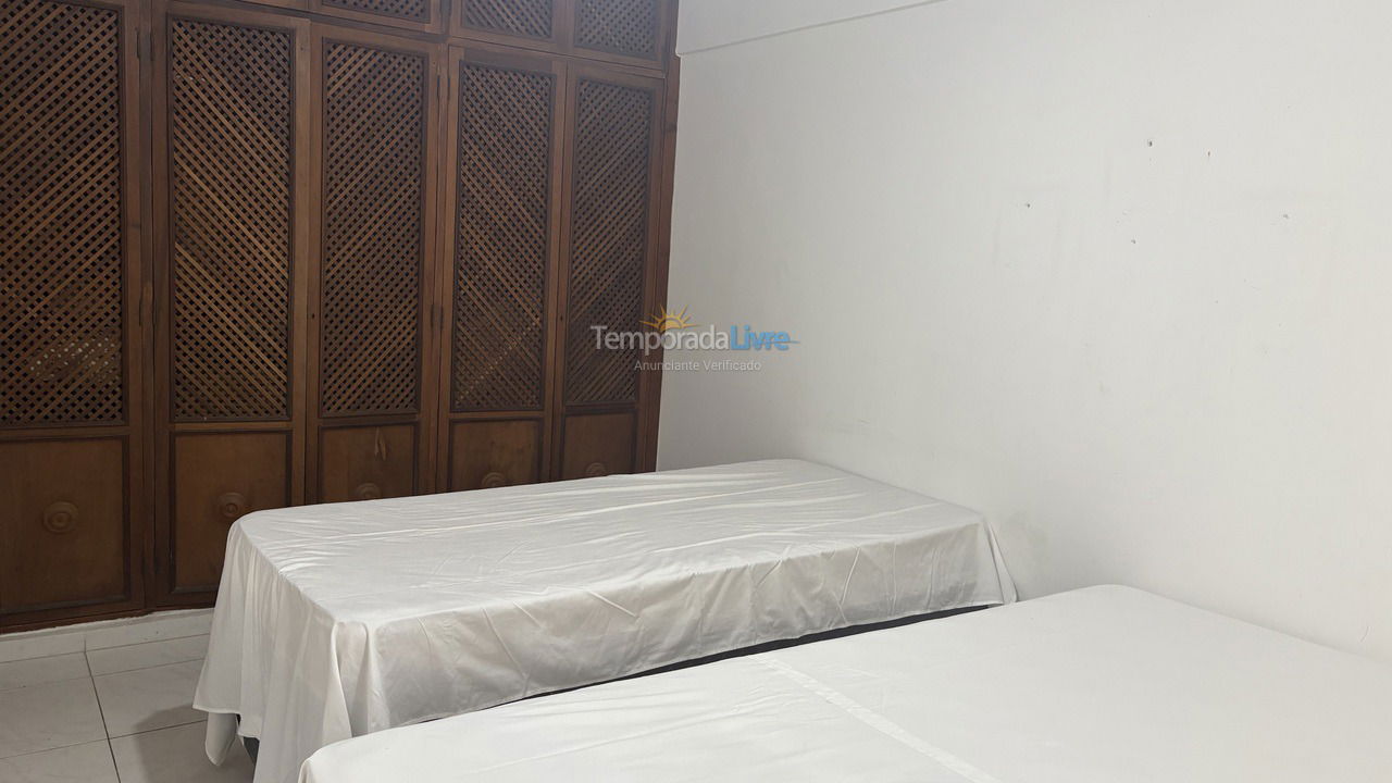 Apartment for vacation rental in Guarujá (Pitangueiras)