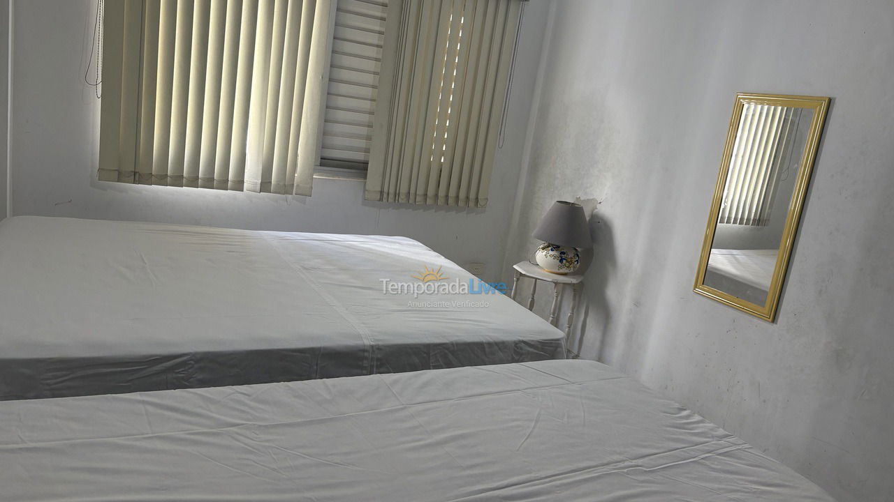 Apartment for vacation rental in Guarujá (Pitangueiras)