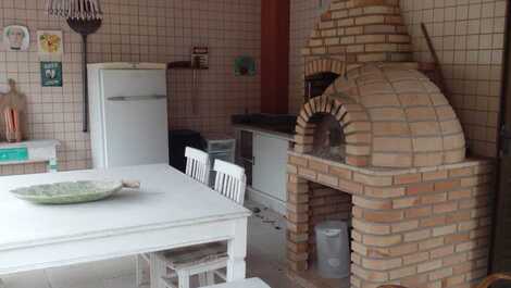 Hermoso ático amueblado de 3 suites en Praia Grande en Ubatuba
