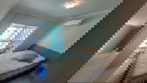 Apartamento 03 dormitórios na praia de Bombas