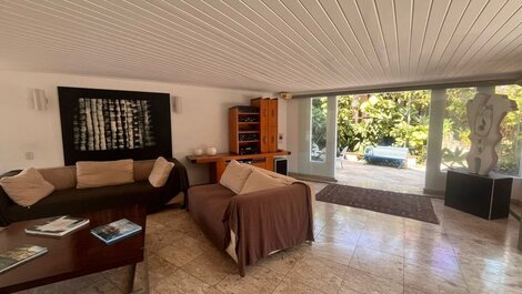 LB- RJ52 Casa 05 Suítes Interlagos de Itaúna Aluguel de Temporada