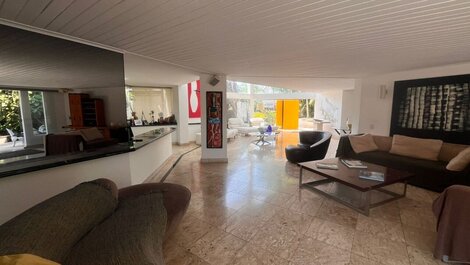 LB- RJ52 Casa 05 Suítes Interlagos de Itaúna Aluguel de Temporada