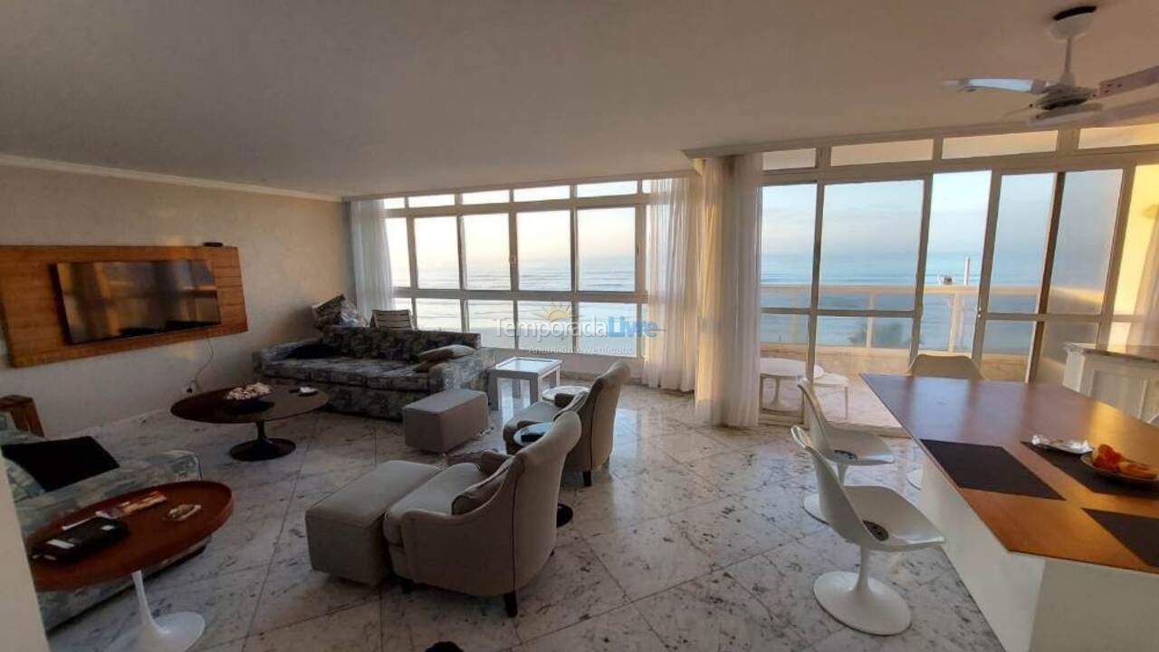 Apartamento para aluguel de temporada em Guarujá (Pitangueiras)