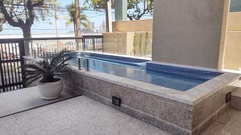 Guarujá -SP/Frente ao mar, 03 suítes, Feriado disponível!!!