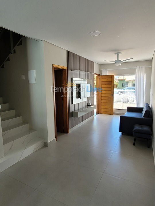House for vacation rental in Itapoá (Balneário Cambiju)