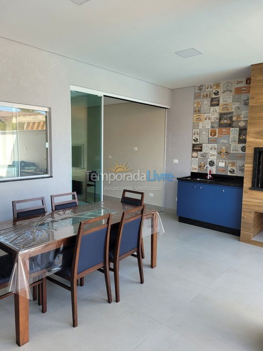 House for vacation rental in Itapoá (Balneário Cambiju)