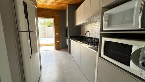 CASA COM PISCINA MARISCAL