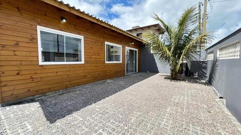 CASA COM PISCINA MARISCAL