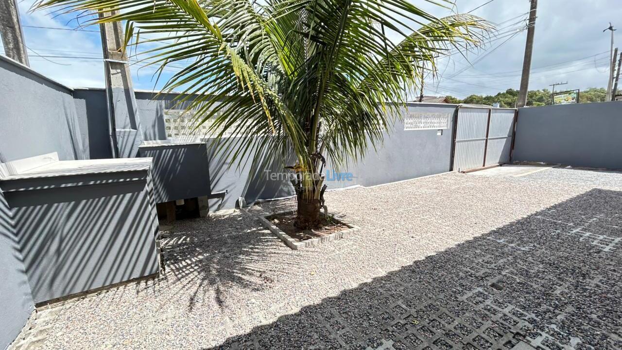 Casa para aluguel de temporada em Bombinhas (Mariscal)