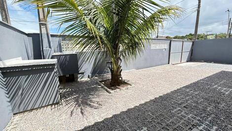 CASA COM PISCINA MARISCAL