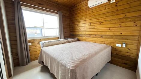 CASA COM PISCINA MARISCAL