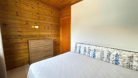 CASA COM PISCINA MARISCAL