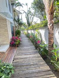 Hermosa casa en condominio disponible para alquiler.