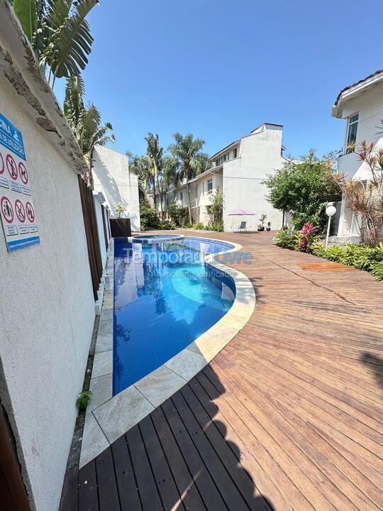 Casa para alquiler de vacaciones em São Sebastião (Camburi)