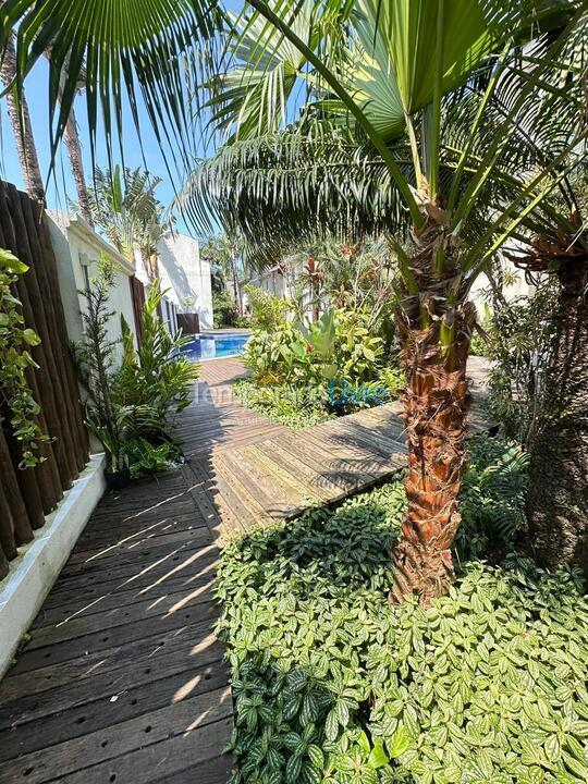 Casa para alquiler de vacaciones em São Sebastião (Camburi)