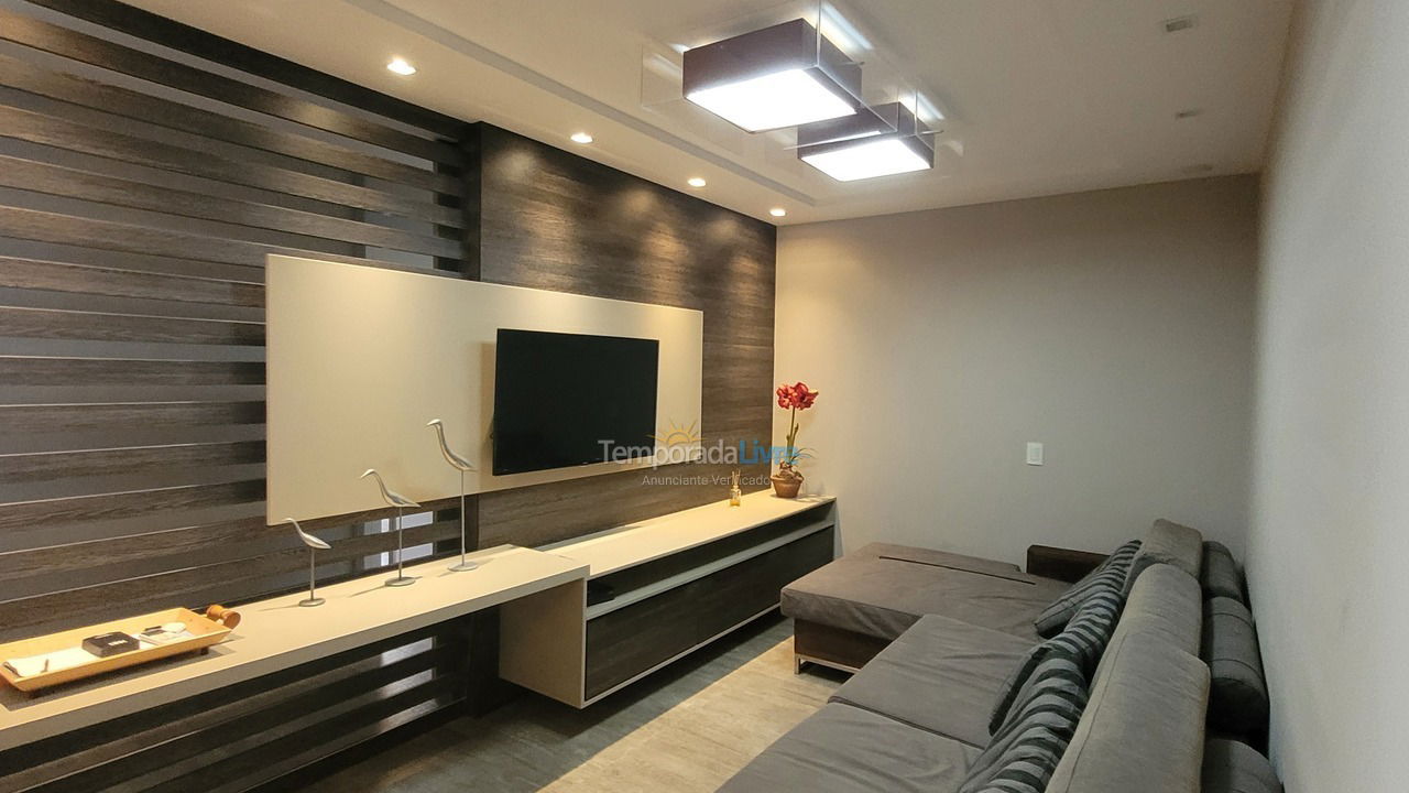 Apartamento para aluguel de temporada em Florianópolis (Cachoeira do Bom Jesus)