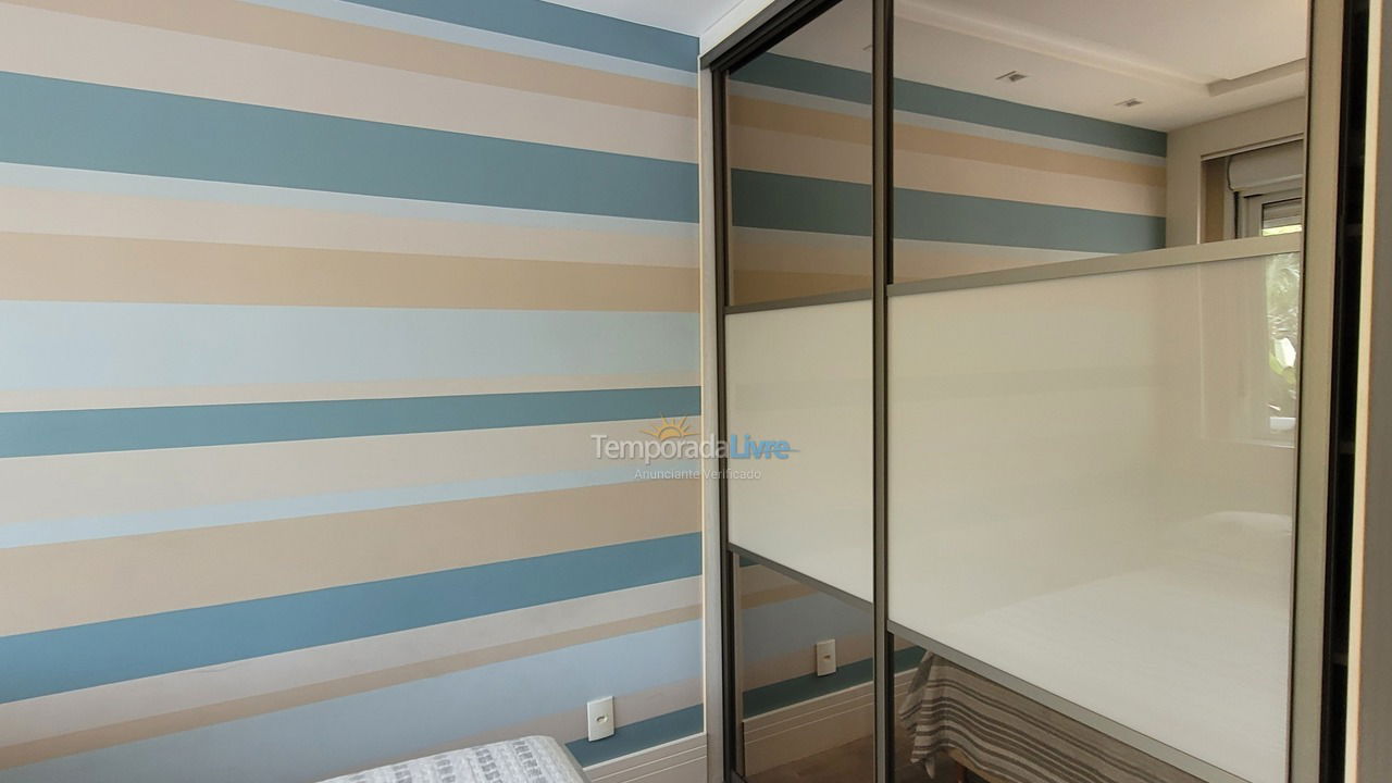 Apartamento para aluguel de temporada em Florianópolis (Cachoeira do Bom Jesus)