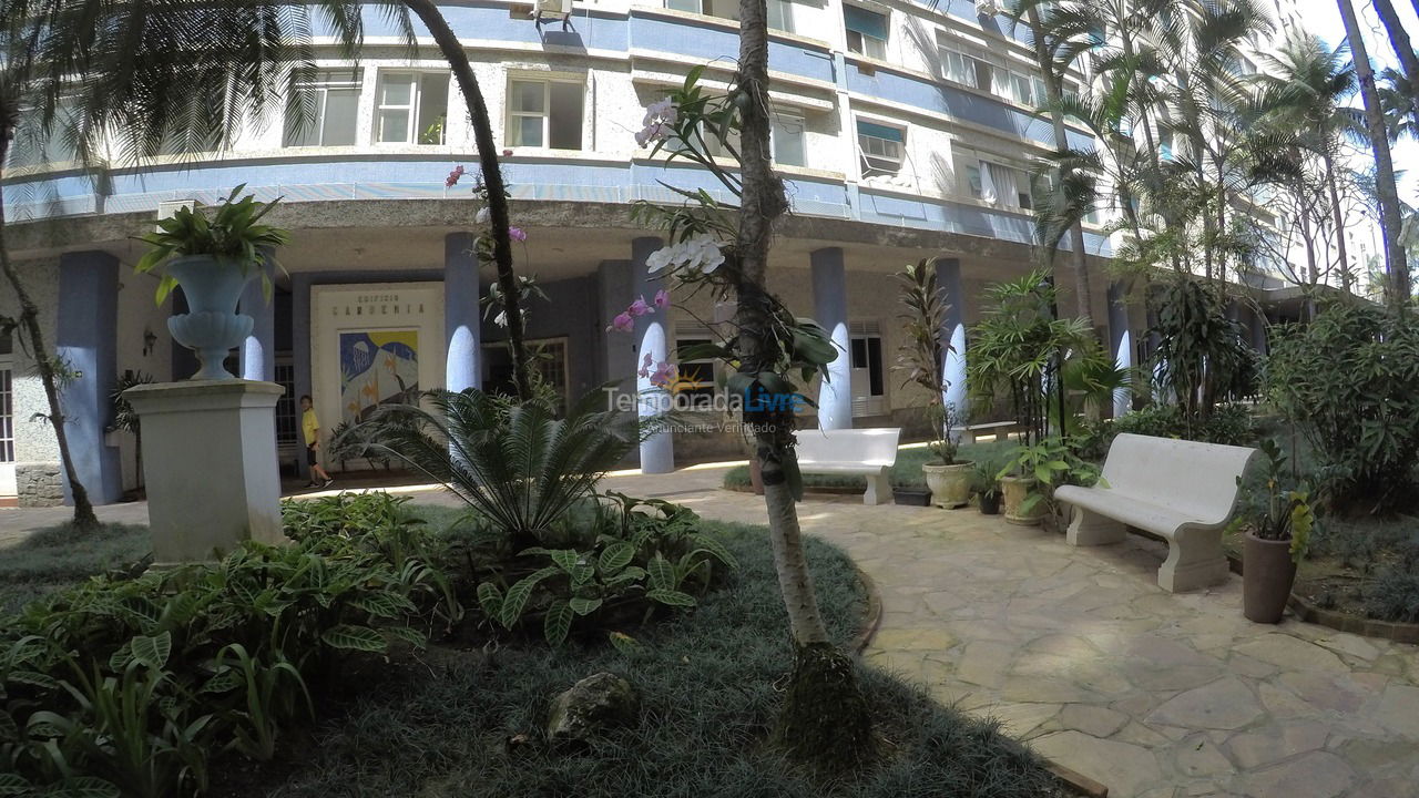 Apartment for vacation rental in Santos (Aparecida)