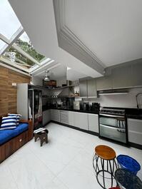 Available for New Year's Eve! House 30 meters from Juquehy Beach