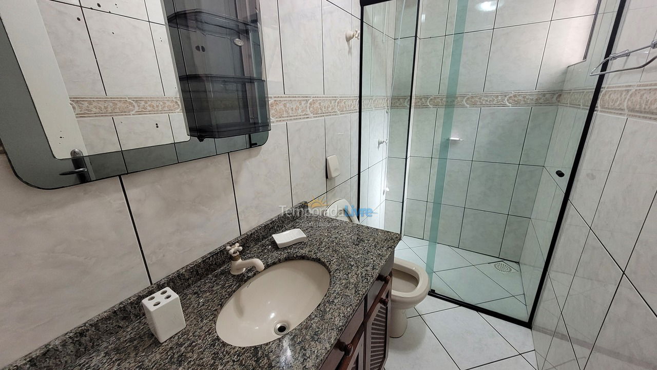 Apartamento para aluguel de temporada em Bombinhas (Praia de Bombas)