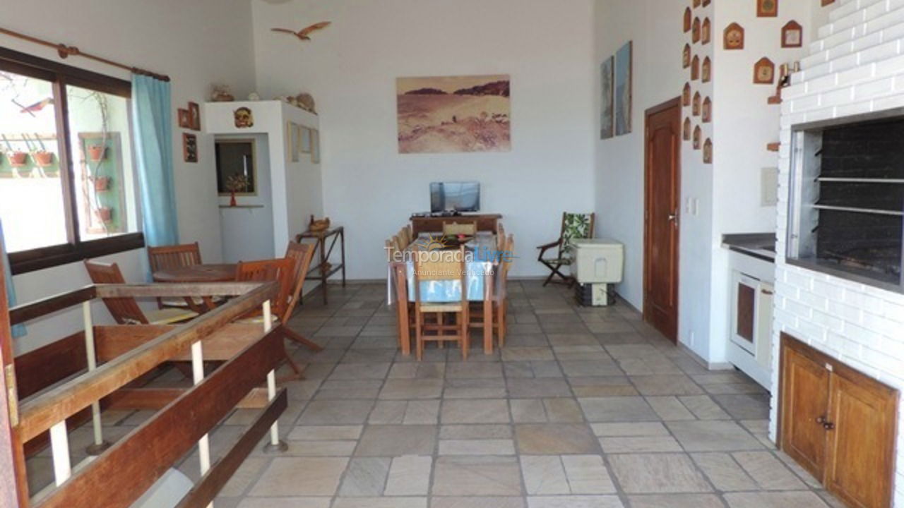 Apartment for vacation rental in Bombinhas (Praia de Bombas)