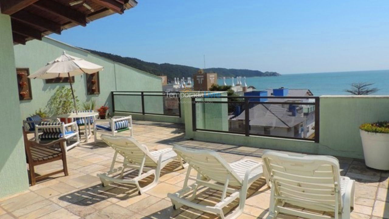 Apartment for vacation rental in Bombinhas (Praia de Bombas)