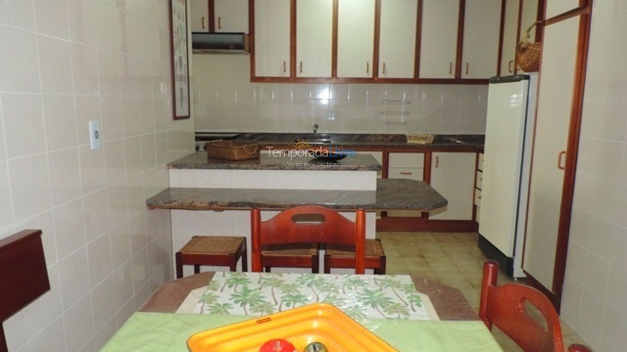 Apartment for vacation rental in Bombinhas (Praia de Bombas)