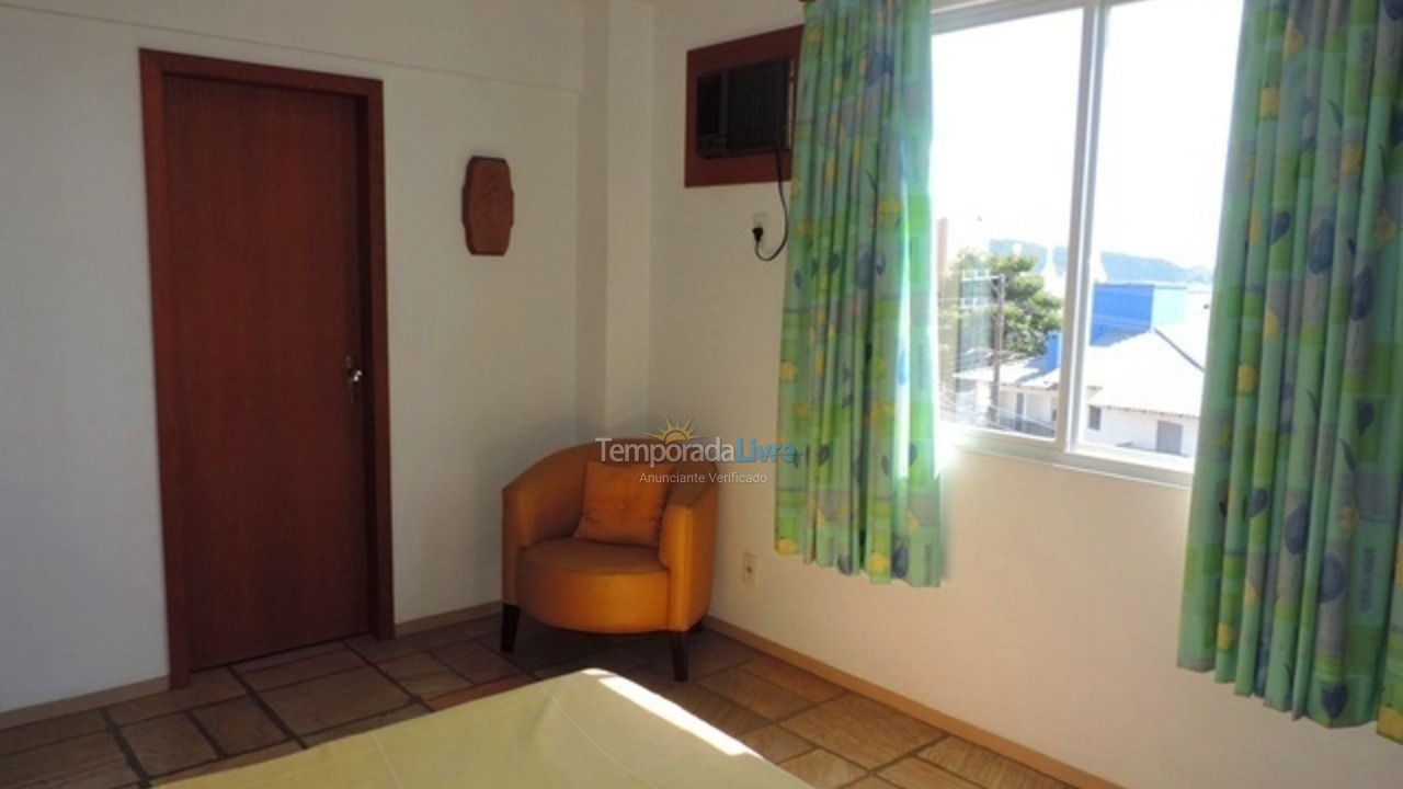 Apartment for vacation rental in Bombinhas (Praia de Bombas)