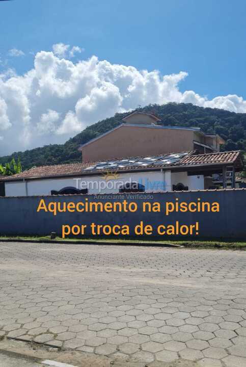 House for vacation rental in Caraguatatuba (Massaguaçu)