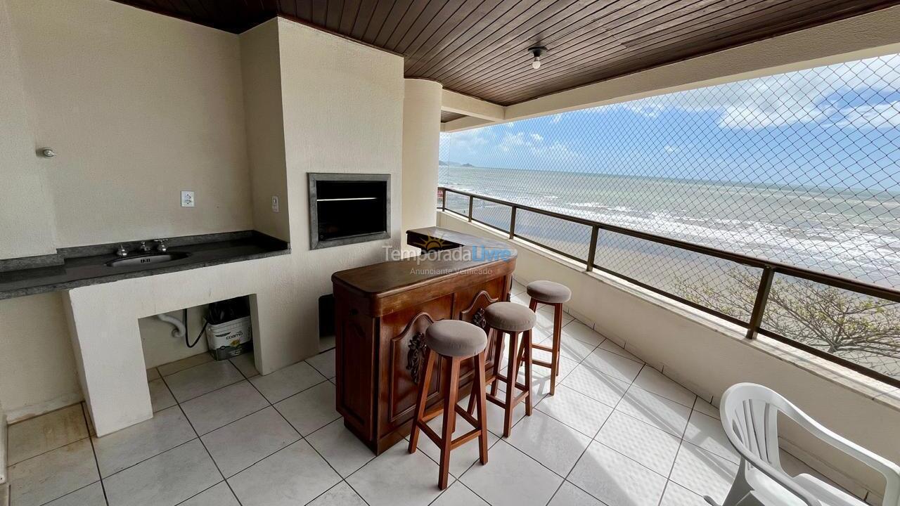 Apartment for vacation rental in Itapema (Meia Praia)