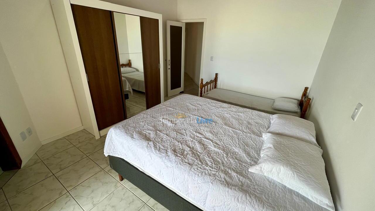 Apartment for vacation rental in Itapema (Meia Praia)