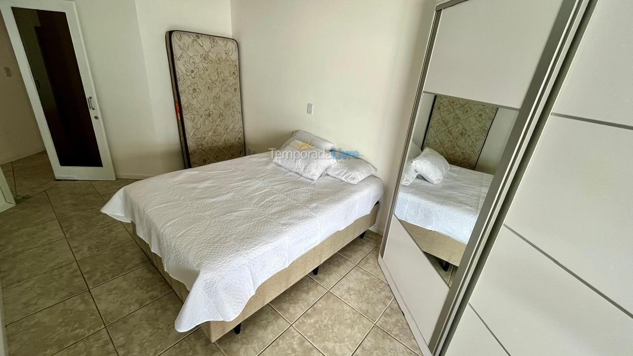 Apartment for vacation rental in Itapema (Meia Praia)