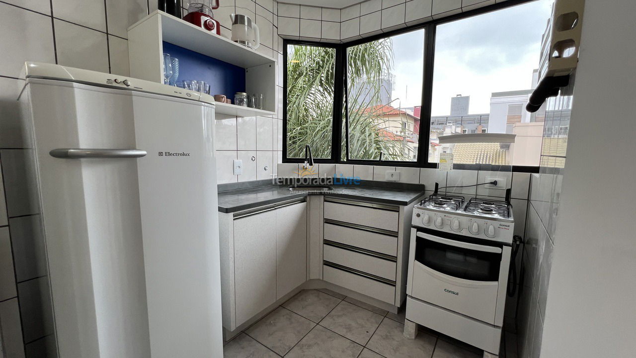 Apartamento para aluguel de temporada em Florianópolis (Jurere Tradicional)