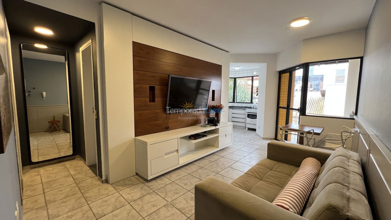 Apartamento para aluguel de temporada em Florianópolis (Jurere Tradicional)