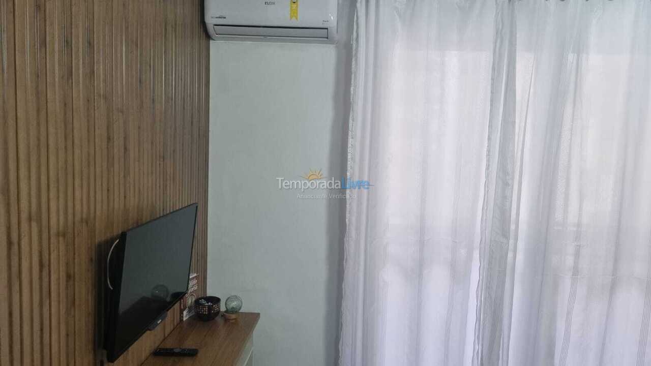 Apartamento para aluguel de temporada em Itapema (Meia Praia)