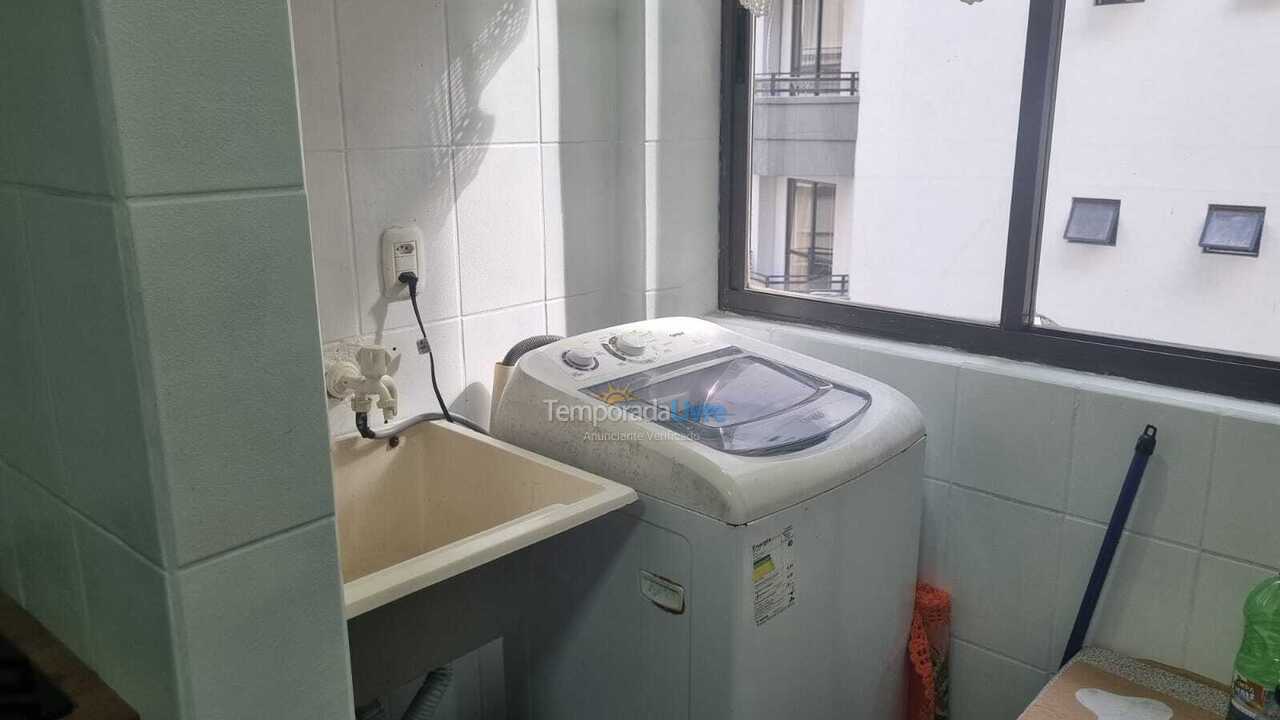 Apartamento para aluguel de temporada em Itapema (Meia Praia)