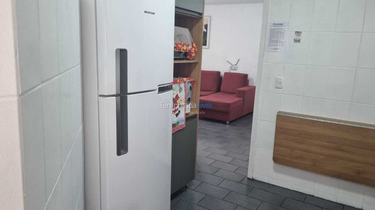 Apartamento para aluguel de temporada em Itapema (Meia Praia)