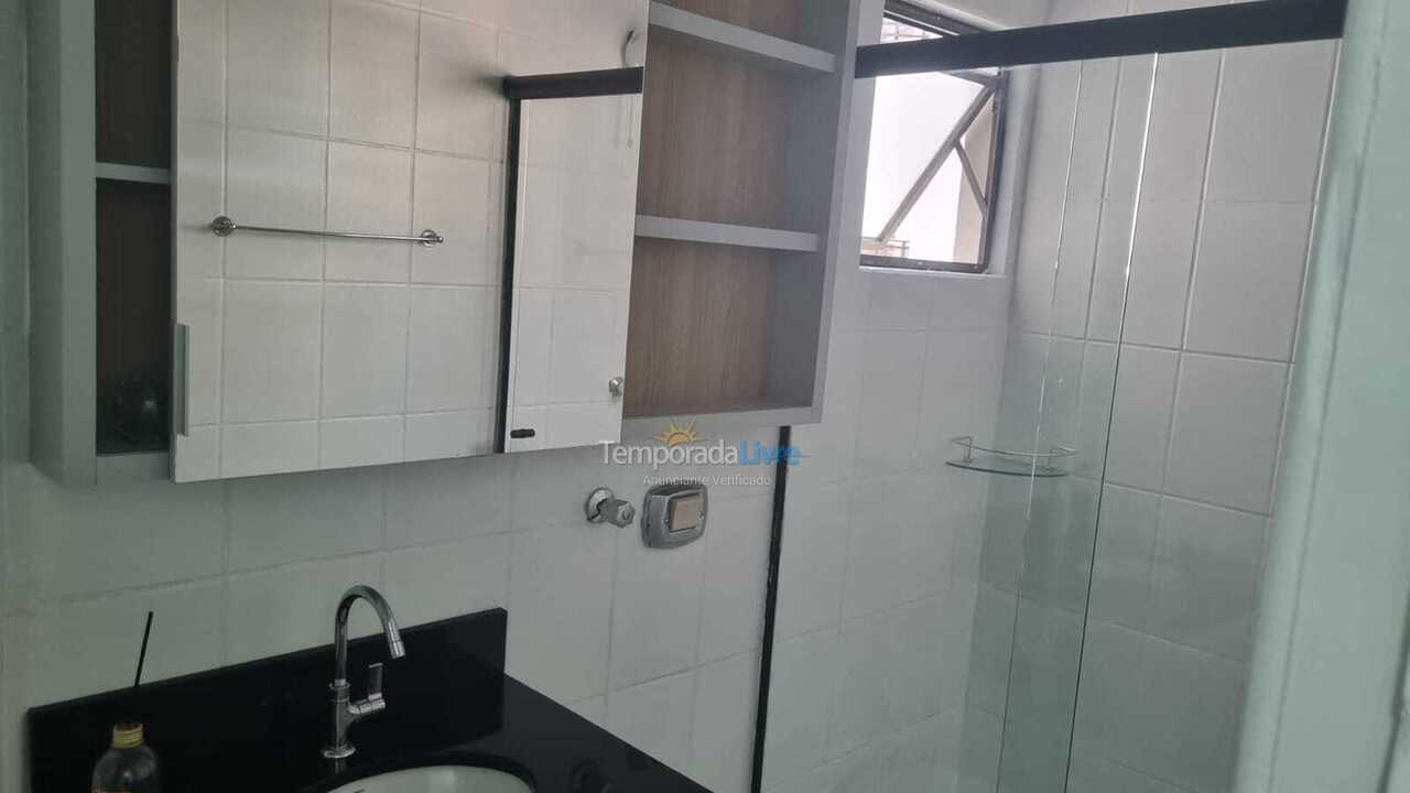 Apartamento para aluguel de temporada em Itapema (Meia Praia)