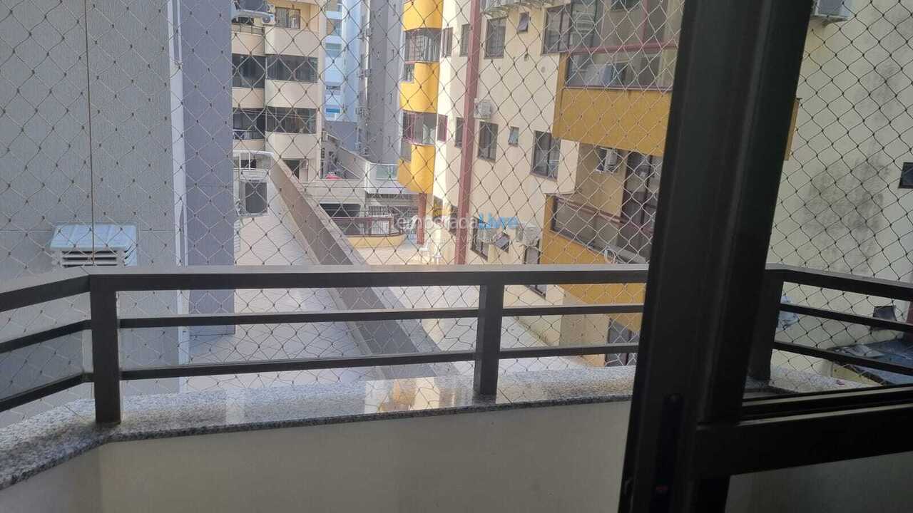 Apartamento para aluguel de temporada em Itapema (Meia Praia)