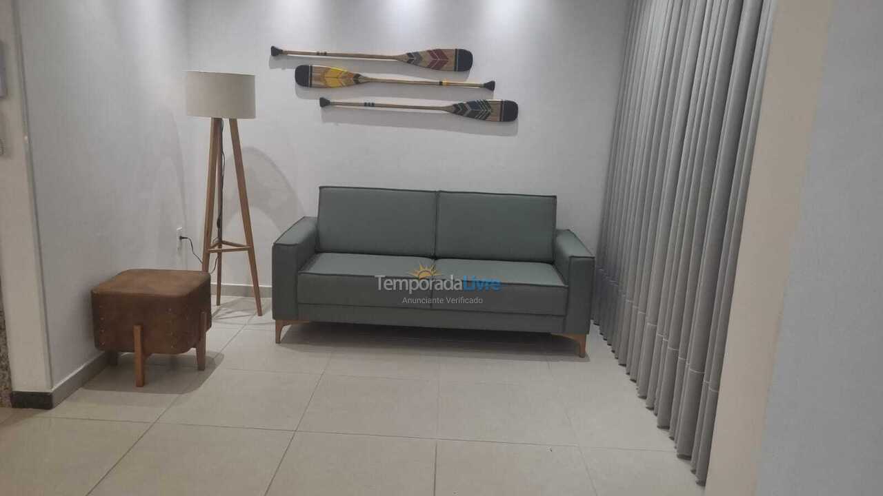 Apartamento para aluguel de temporada em Itapema (Meia Praia)