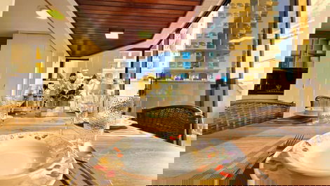 Apartamento de 4 habitaciones, 5 aires acondicionados, cerca del centro comercial Russi.