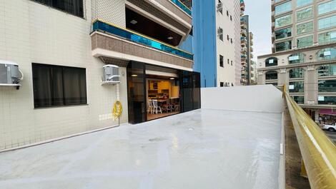 Apartamento de 4 habitaciones, 5 aires acondicionados, cerca del centro comercial Russi.