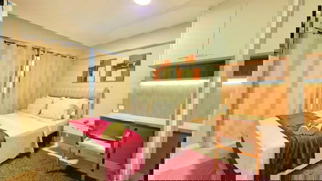 Apartamento de 4 habitaciones, 5 aires acondicionados, cerca del centro comercial Russi.