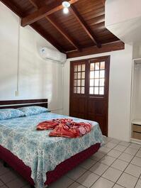 APARTAMENTO DUPLEX PARA 3 PESSOAS EM BOMBAS